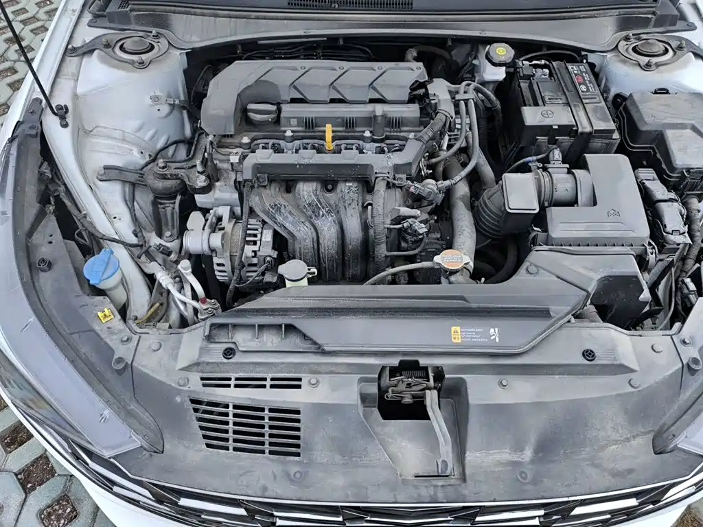 Hyundai Elantra — миниатюра 21