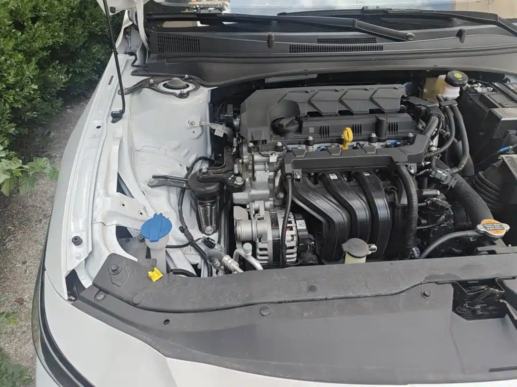 Hyundai Elantra — миниатюра 20