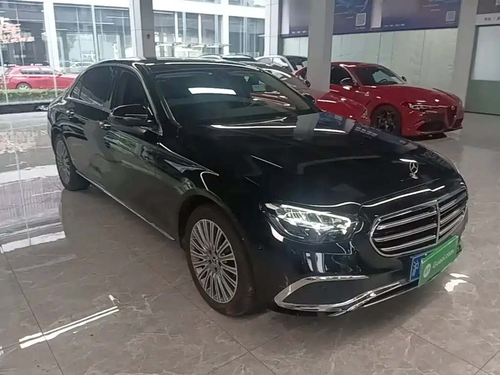Mercedes-Benz E-Class — миниатюра 4