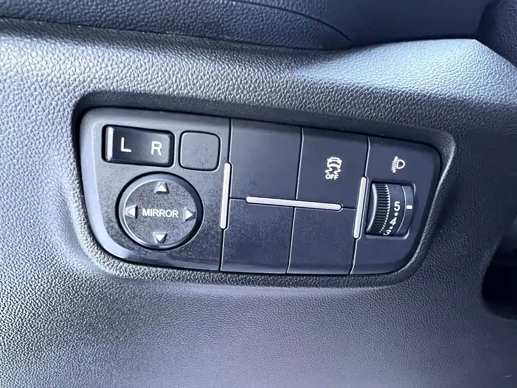 Changan Eado — миниатюра 9