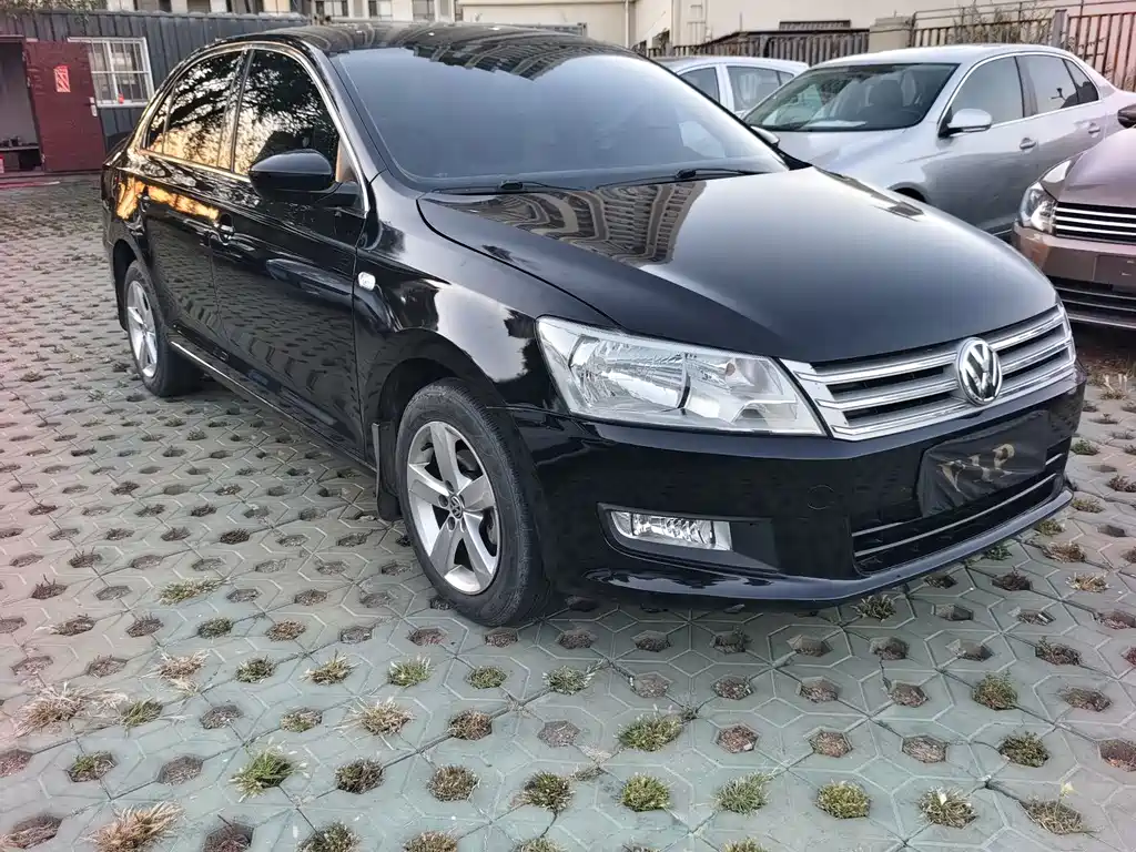 Volkswagen Santana — миниатюра 3