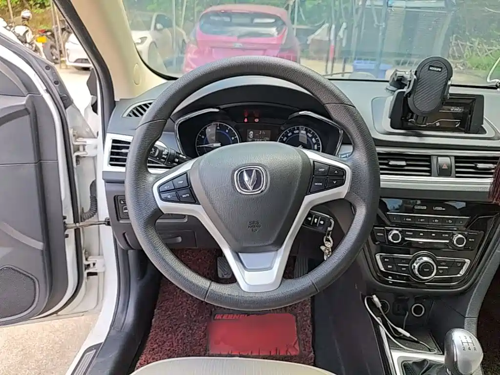 Changan V7 — миниатюра 11