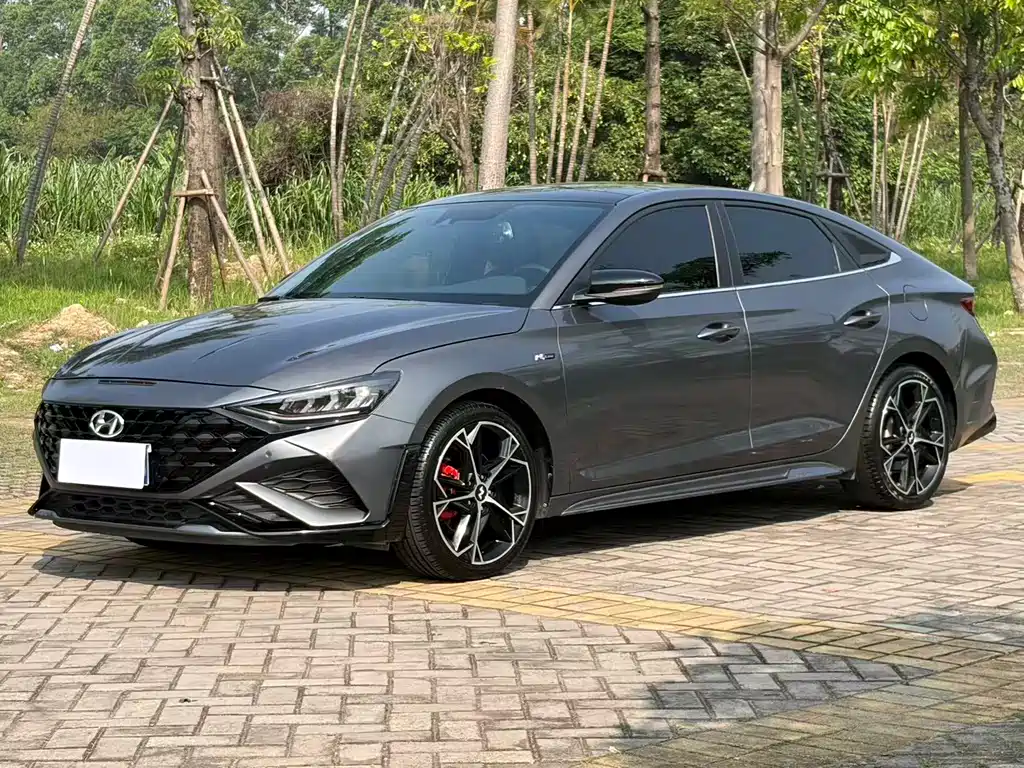 Купить Hyundai Fista