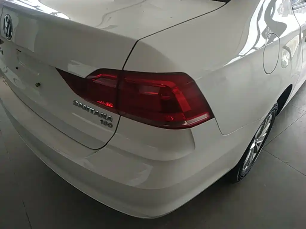 Volkswagen Santana — миниатюра 8