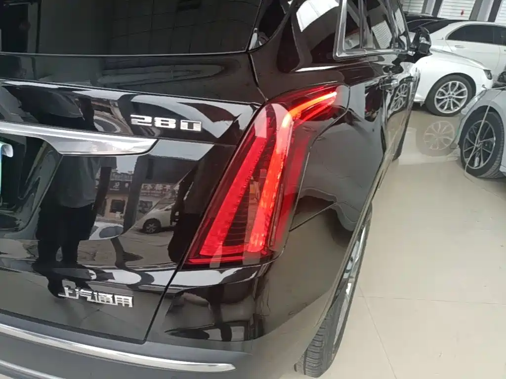 Cadillac XT5 — миниатюра 8