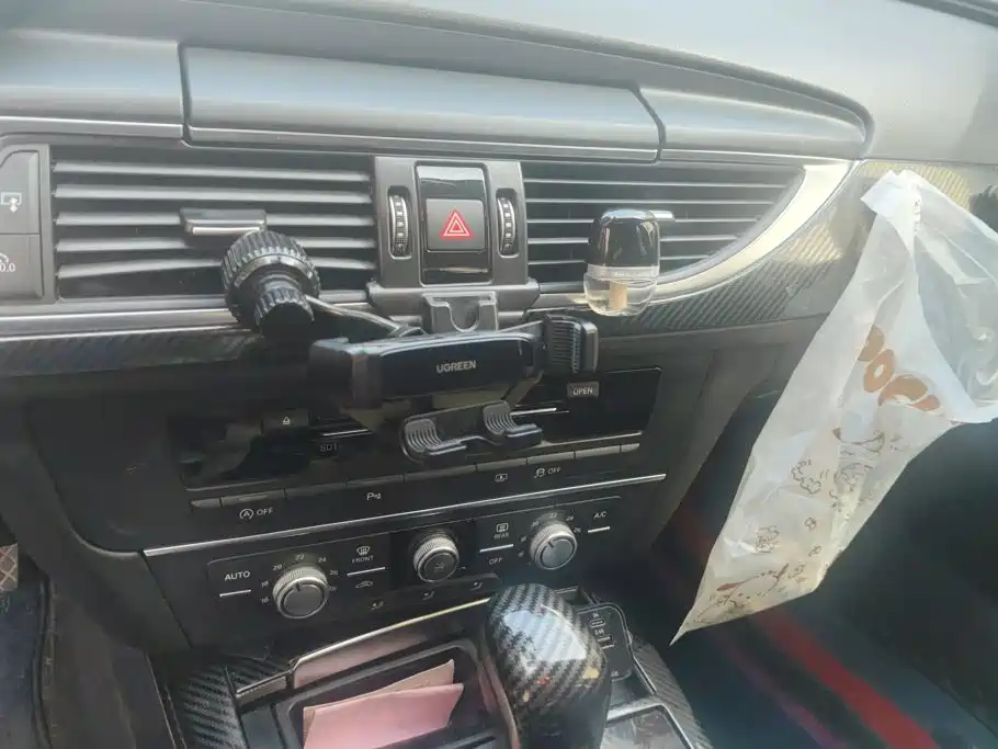 Audi A6L — миниатюра 13