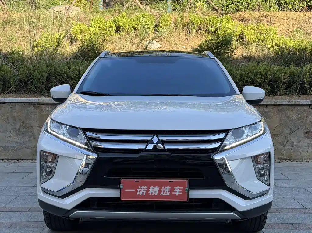Mitsubishi Eclipse Cross — миниатюра 2
