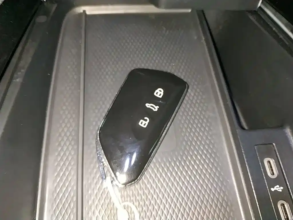 Volkswagen ID.6 Crozz — миниатюра 9