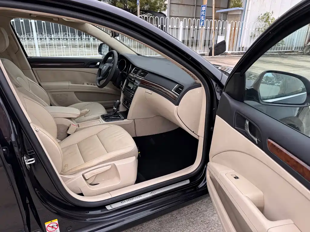 Skoda Superb — миниатюра 17