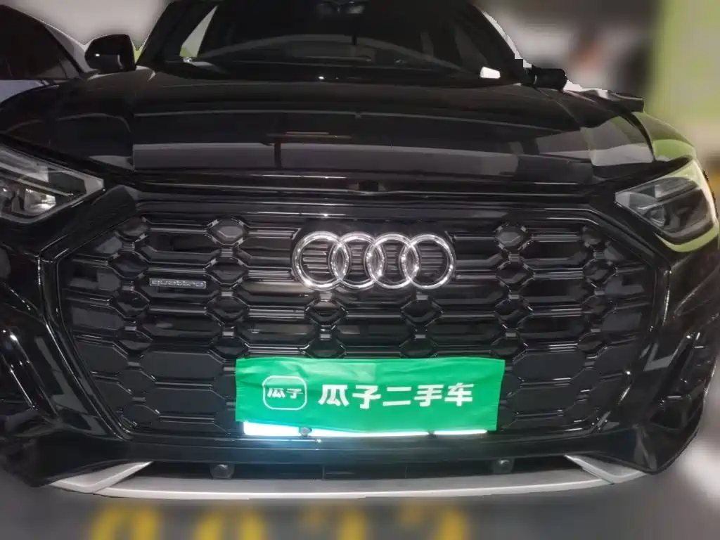 Audi Q5L — миниатюра 2
