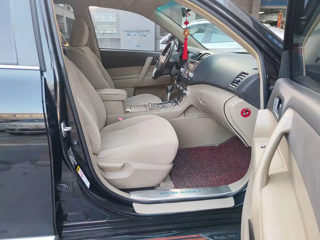 Toyota Highlander — миниатюра 11