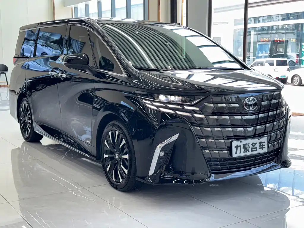 Toyota Alphard — миниатюра 3