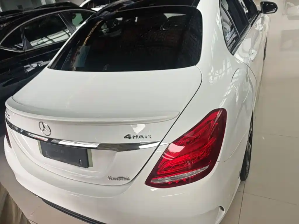 Mercedes-Benz C-Class — миниатюра 6