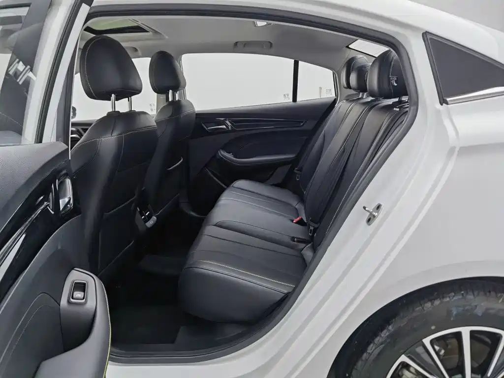 Roewe i5 — миниатюра 15