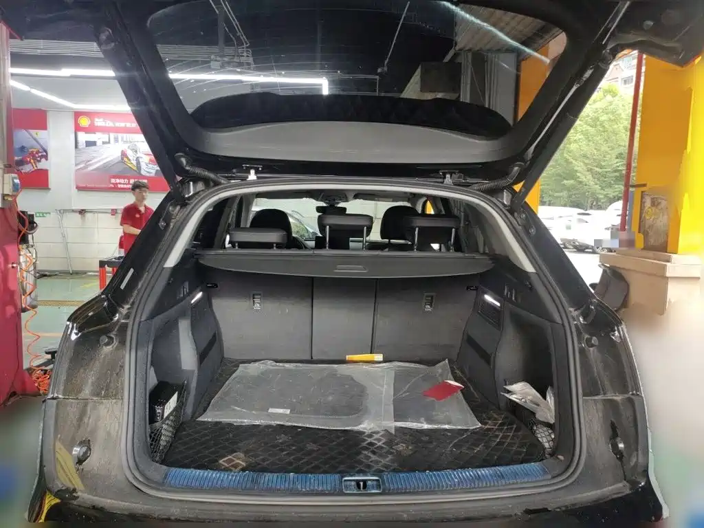 Audi Q5L — миниатюра 10