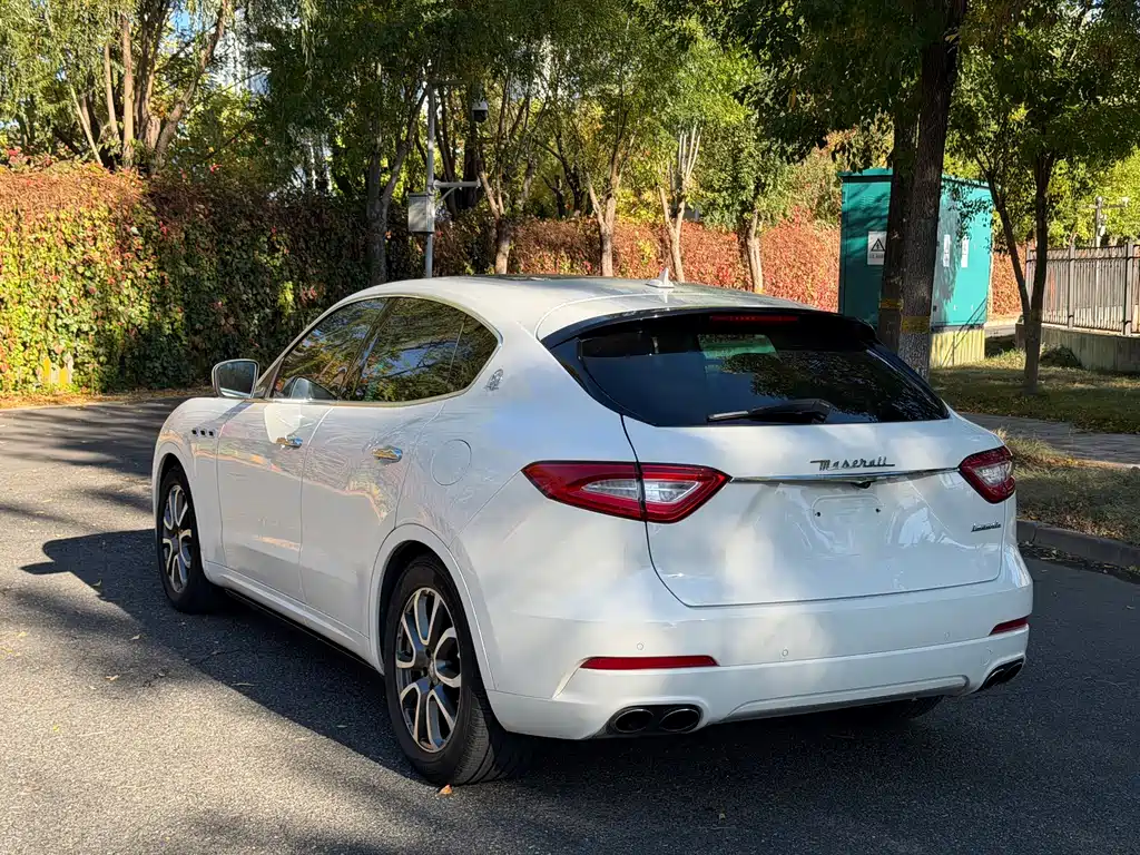Maserati Levante — миниатюра 7