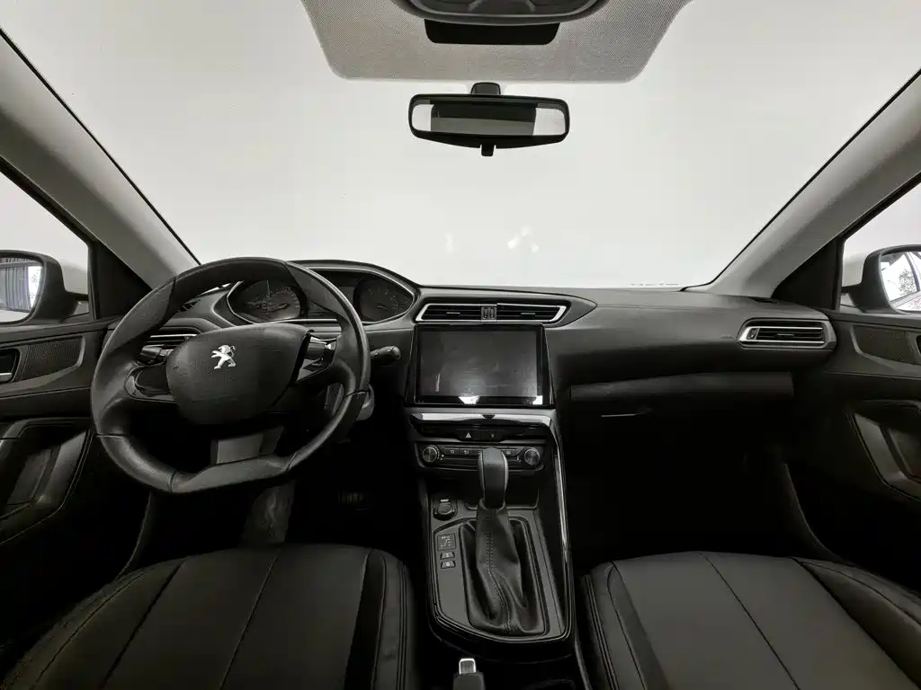Peugeot 308 — миниатюра 5