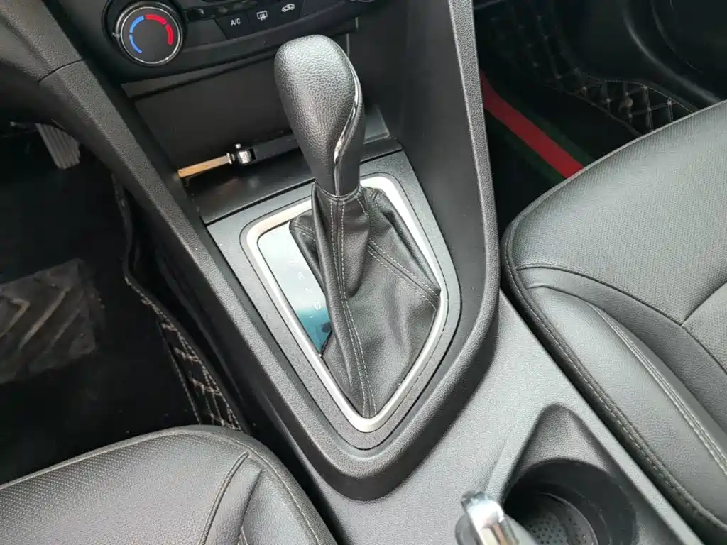 Buick Excelle — миниатюра 14