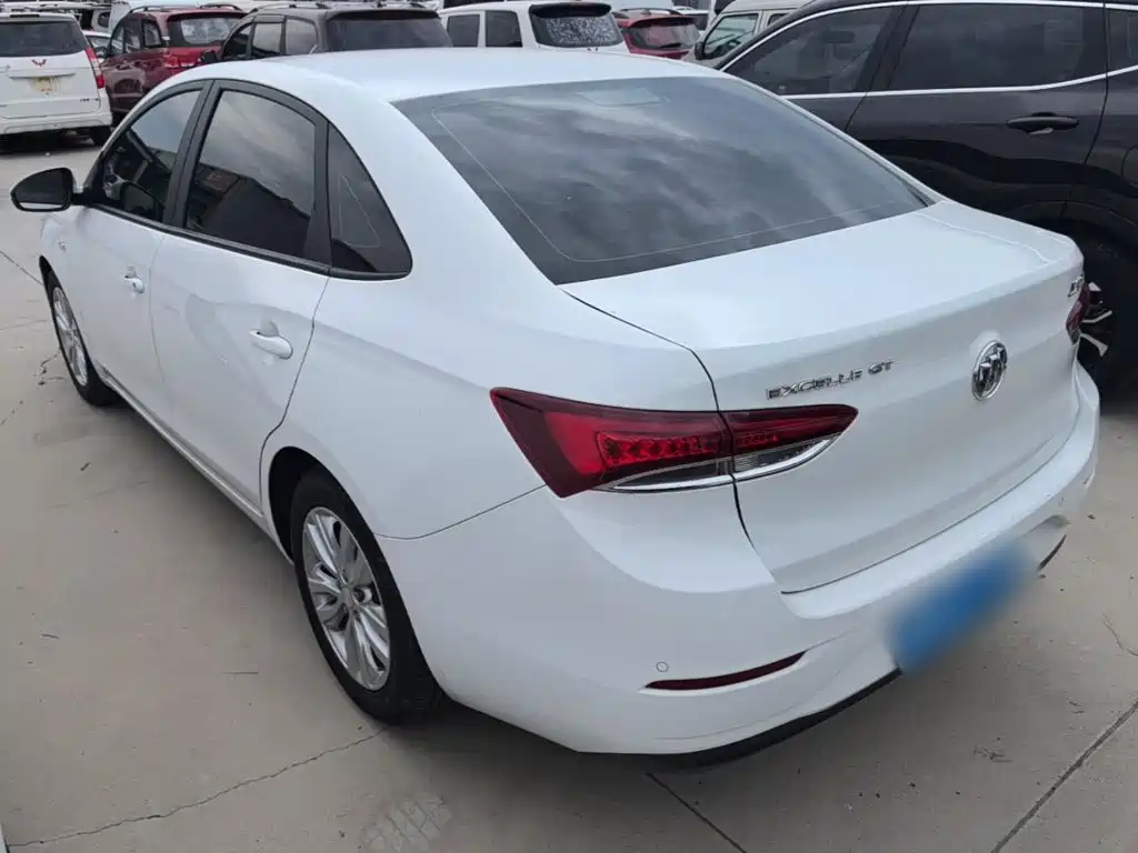 Buick Excelle — миниатюра 5
