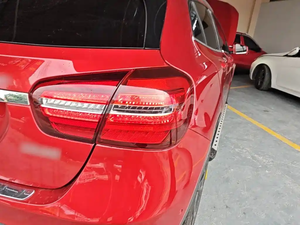 Mercedes-Benz GLA — миниатюра 8