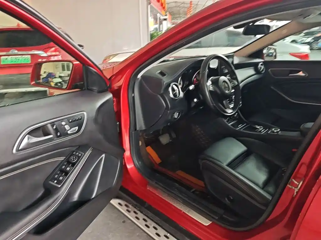Mercedes-Benz GLA — миниатюра 16