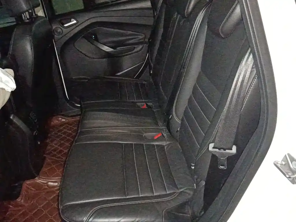 Ford Kuga — миниатюра 13