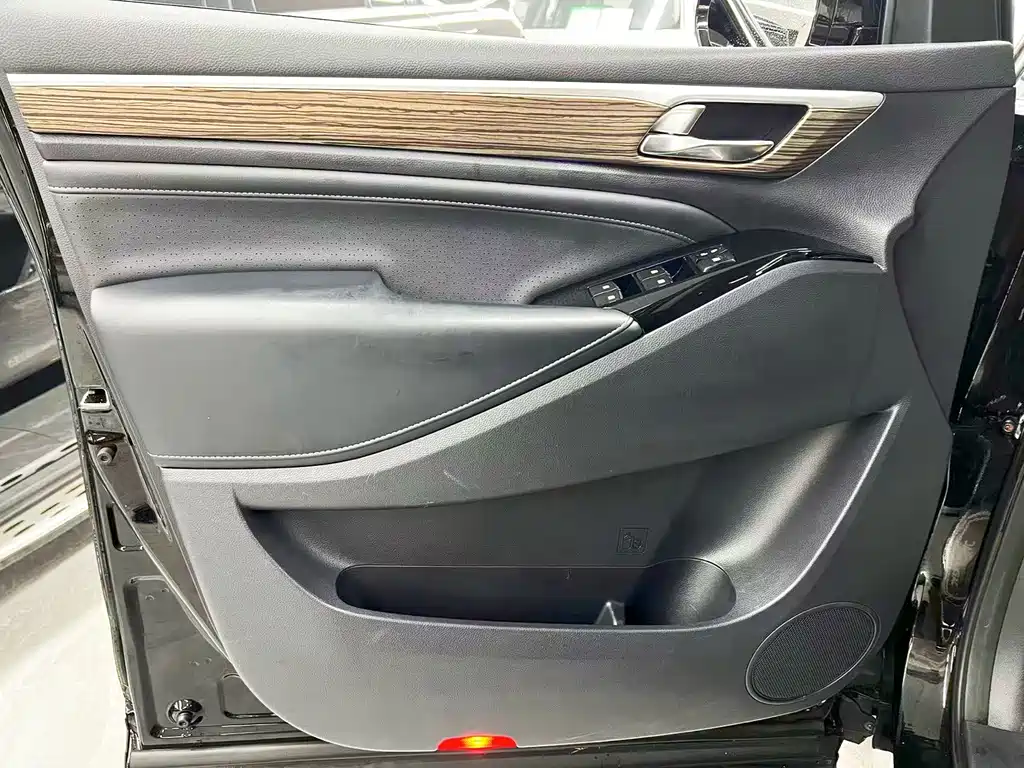 GAC Motor Trumpchi M8 — миниатюра 10