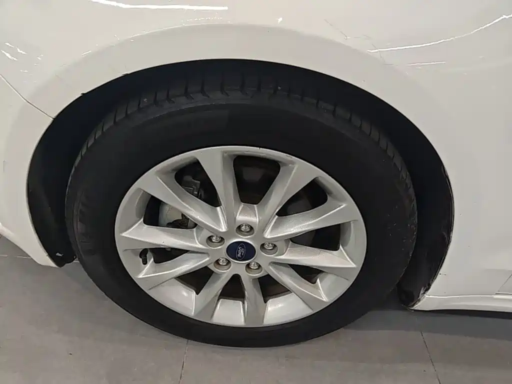 Ford Mondeo — миниатюра 23