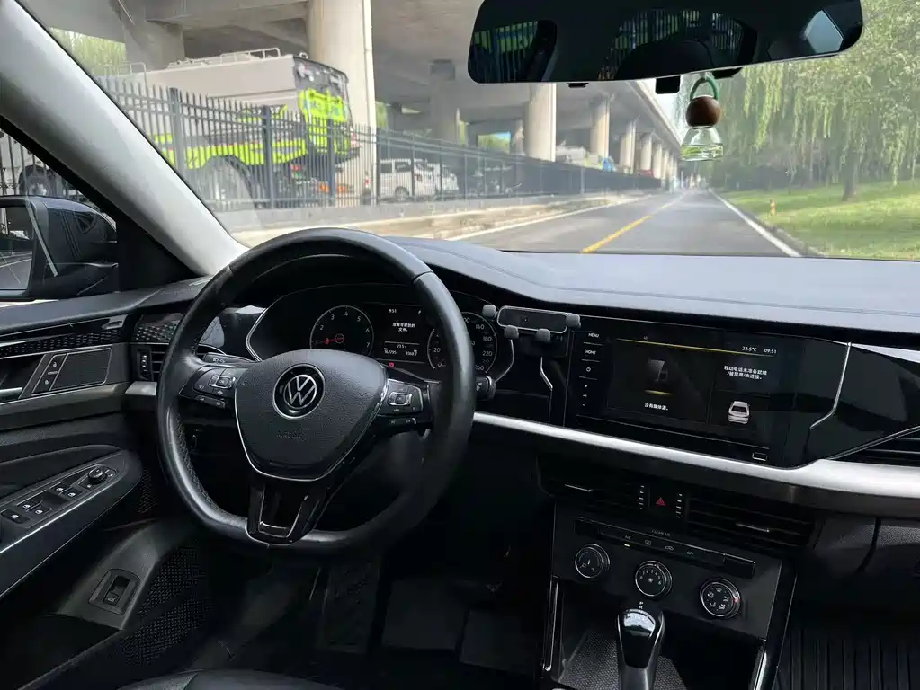 Volkswagen Passat — миниатюра 10
