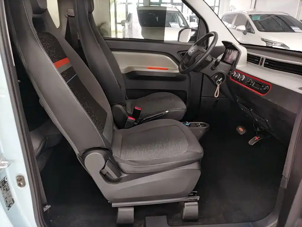 Wuling MINIEV — миниатюра 25