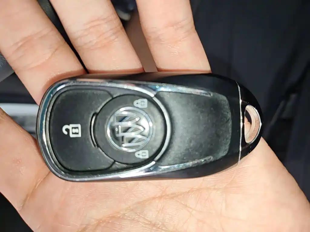 Buick GL6 — миниатюра 9