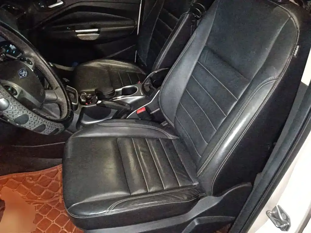 Ford Kuga — миниатюра 11