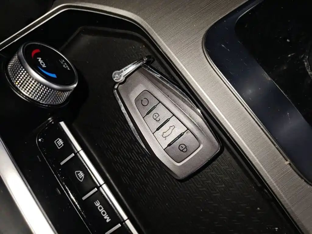 Geely Binyue — миниатюра 9