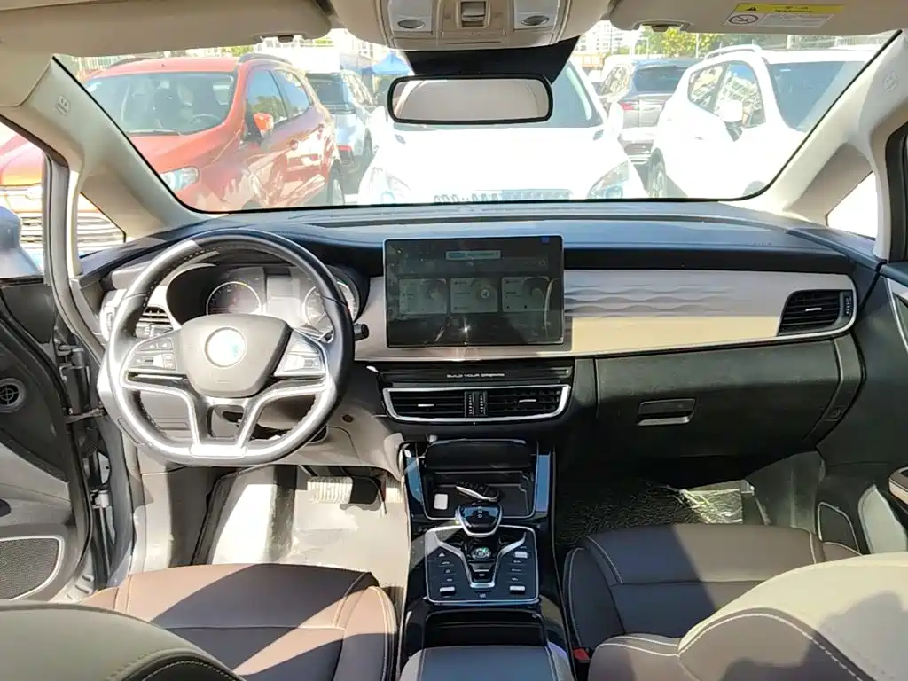 BYD MAX New Energy — миниатюра 10