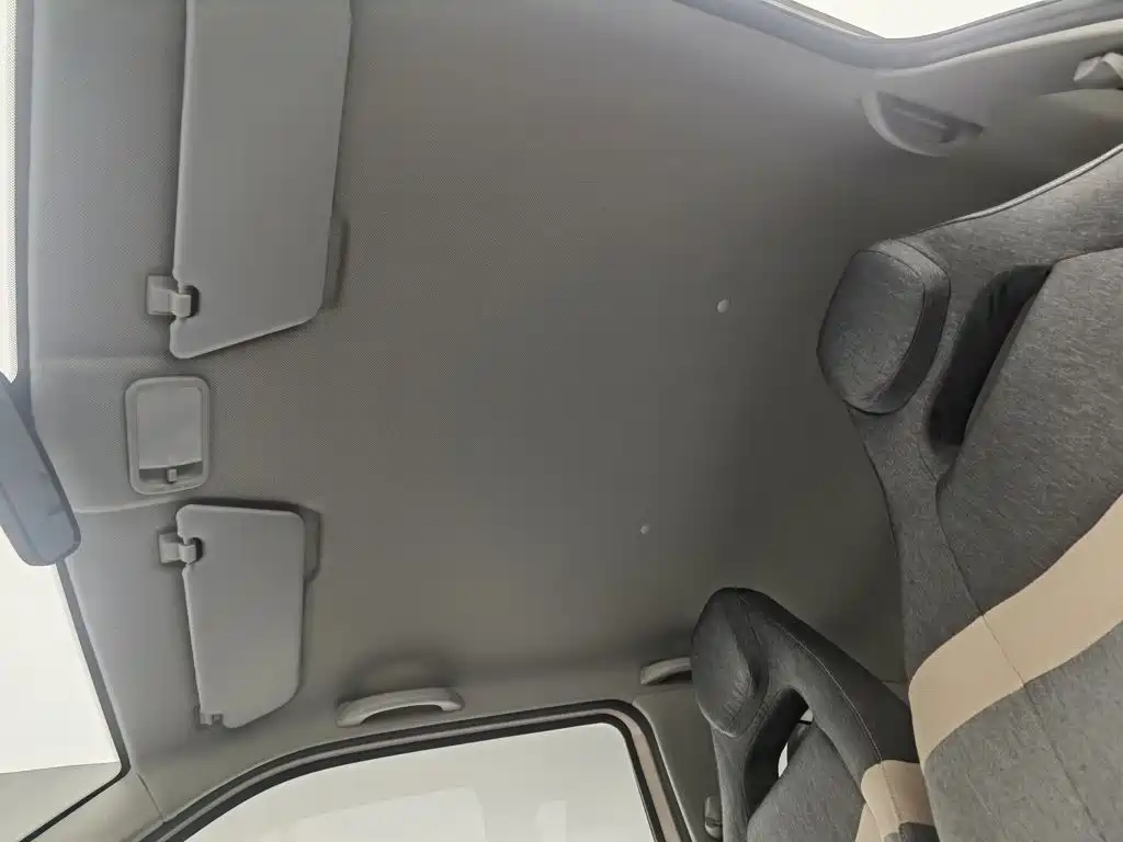 Wuling MINIEV — миниатюра 14