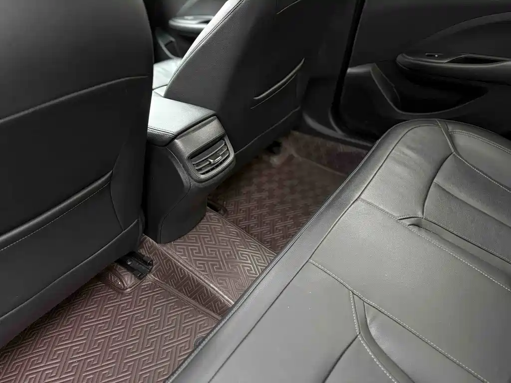 Buick Excelle — миниатюра 8