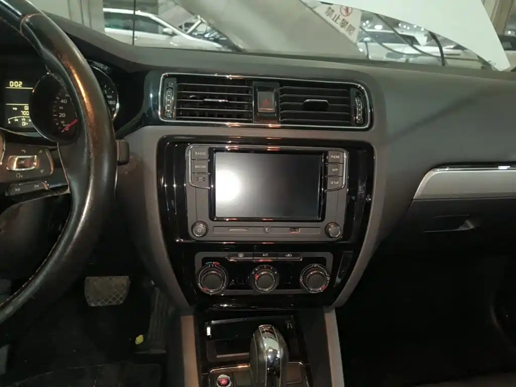 Volkswagen Sagitar — миниатюра 13