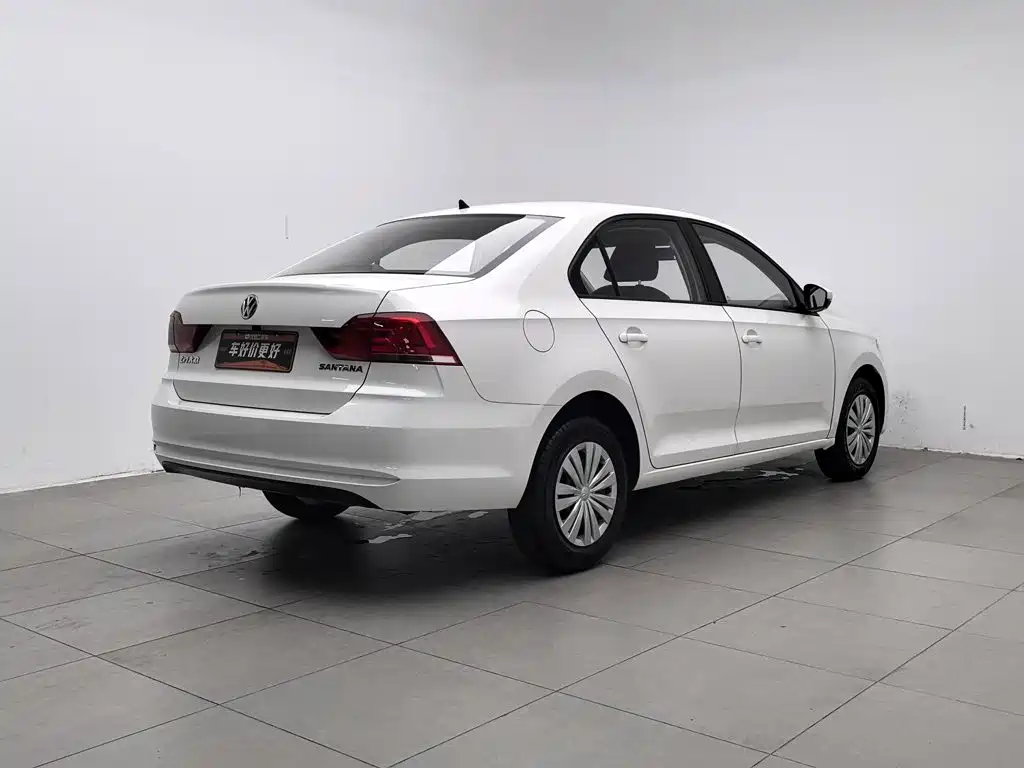 Volkswagen Santana — миниатюра 2