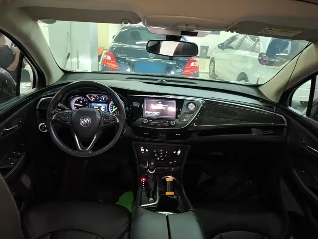 Buick Envision Plus — миниатюра 10