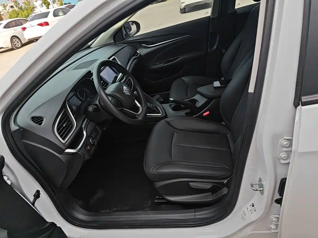 Buick Excelle — миниатюра 15