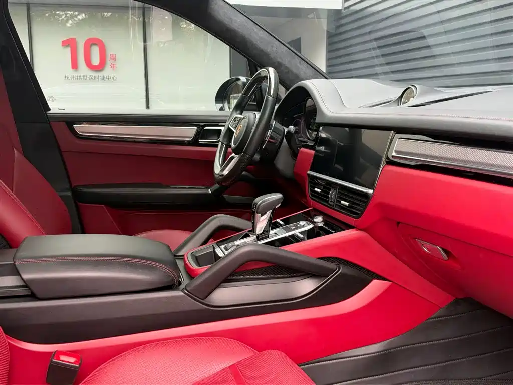 Porsche Cayenne Hybrid — миниатюра 16
