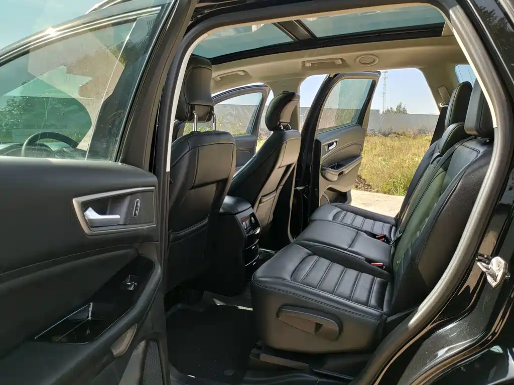 Ford Edge — миниатюра 19