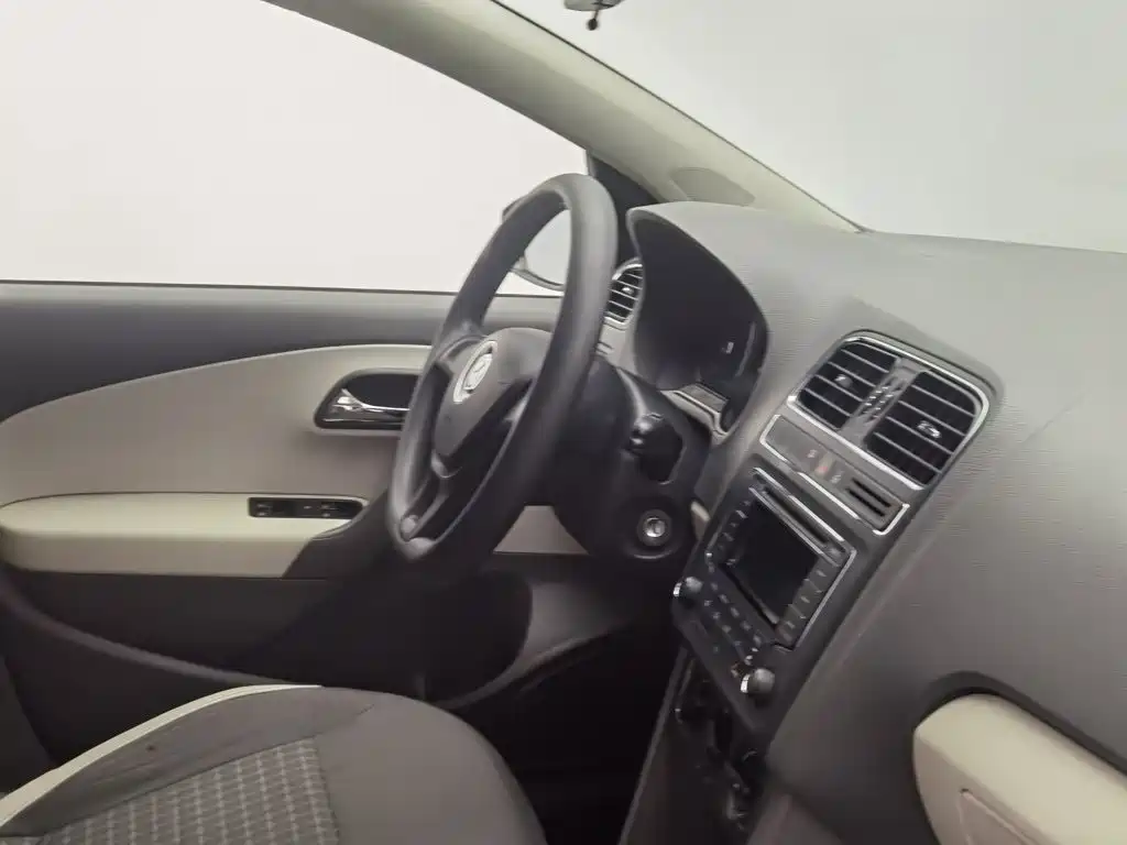 Volkswagen Polo — миниатюра 22