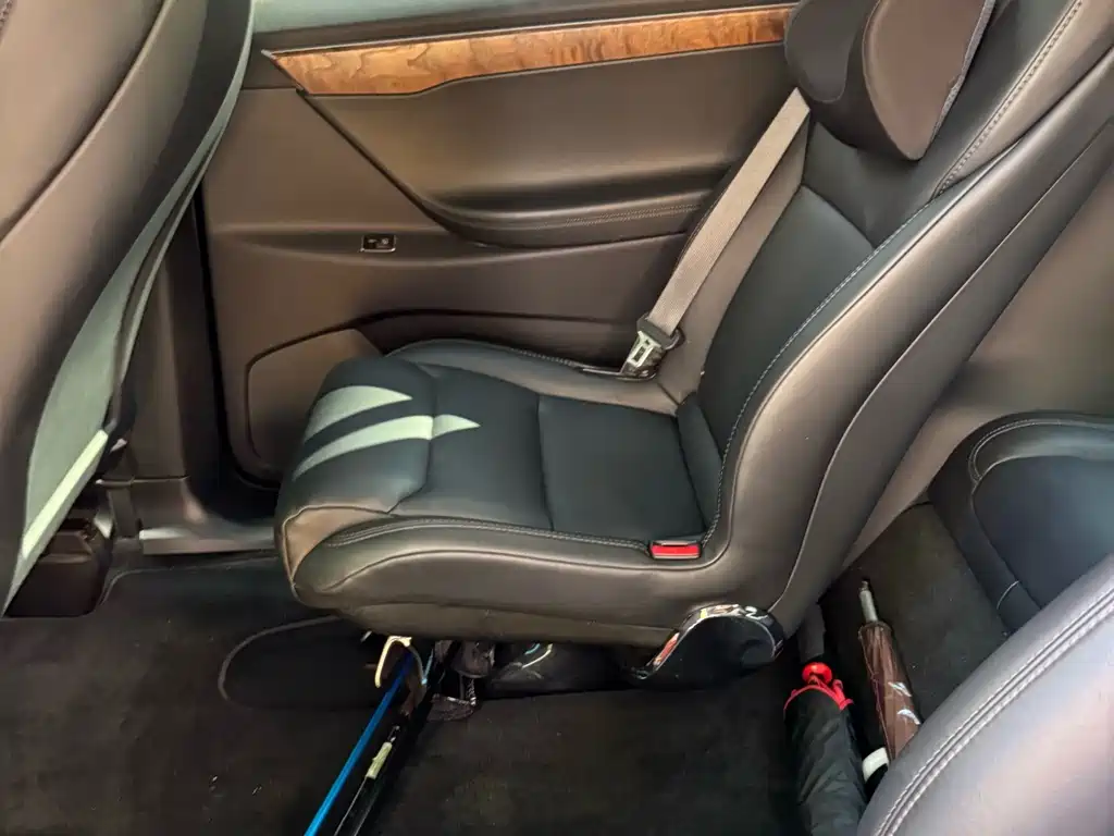 Tesla Model X — миниатюра 12