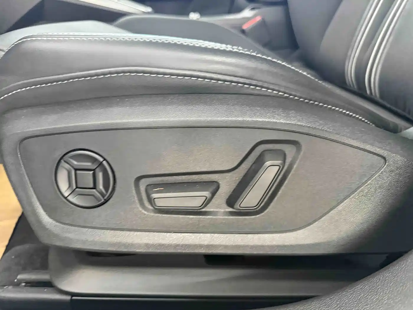 Audi A3 2023 Silver/gray из Китая, фото 5