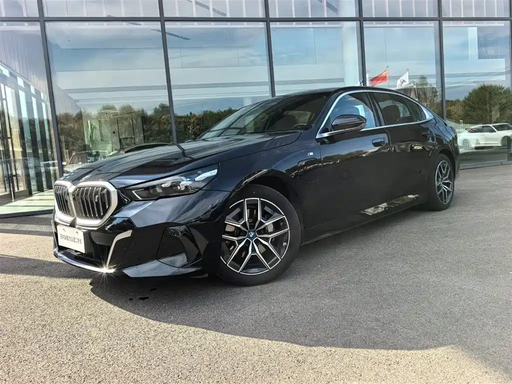 BMW i5