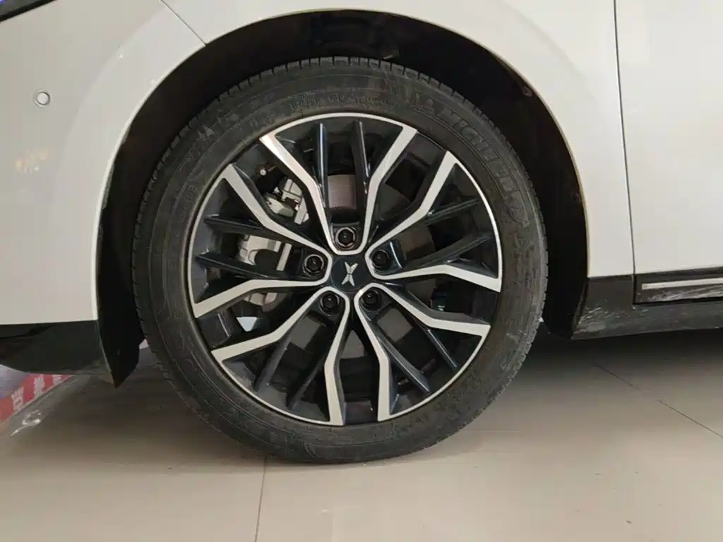 XPeng P5 — миниатюра 23