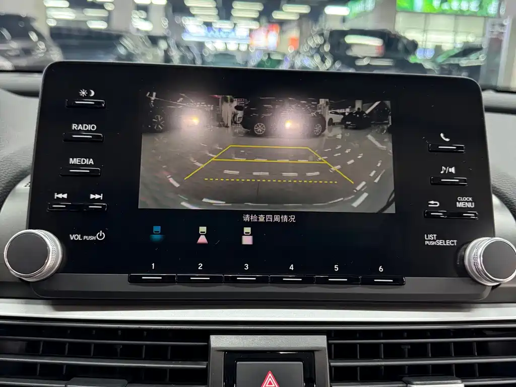 Honda Accord — миниатюра 11