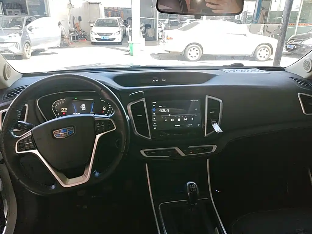 Geely Vision X6 — миниатюра 10