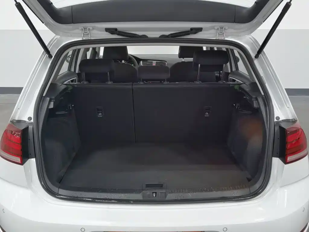 Volkswagen Golf — миниатюра 16